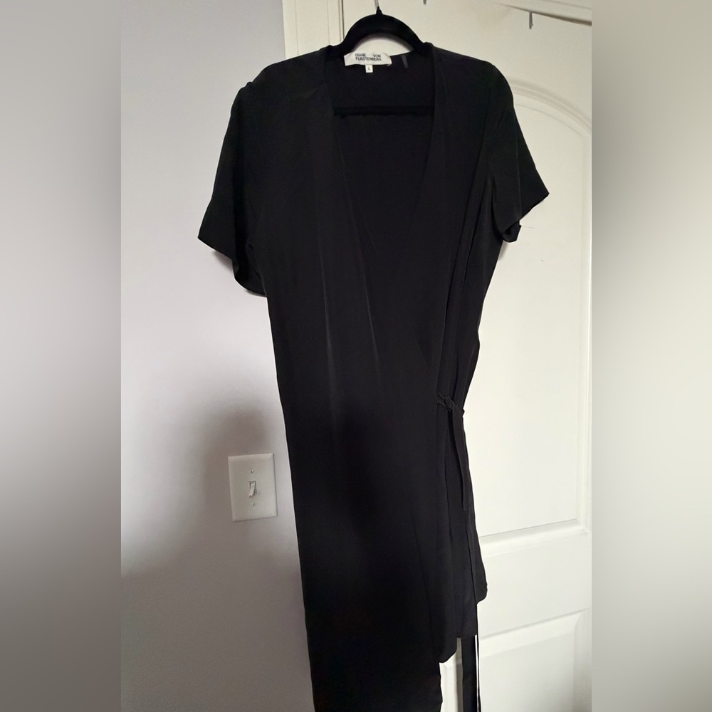 Diane Von Furstenberg Wrap Dress - Picture 4 of 7